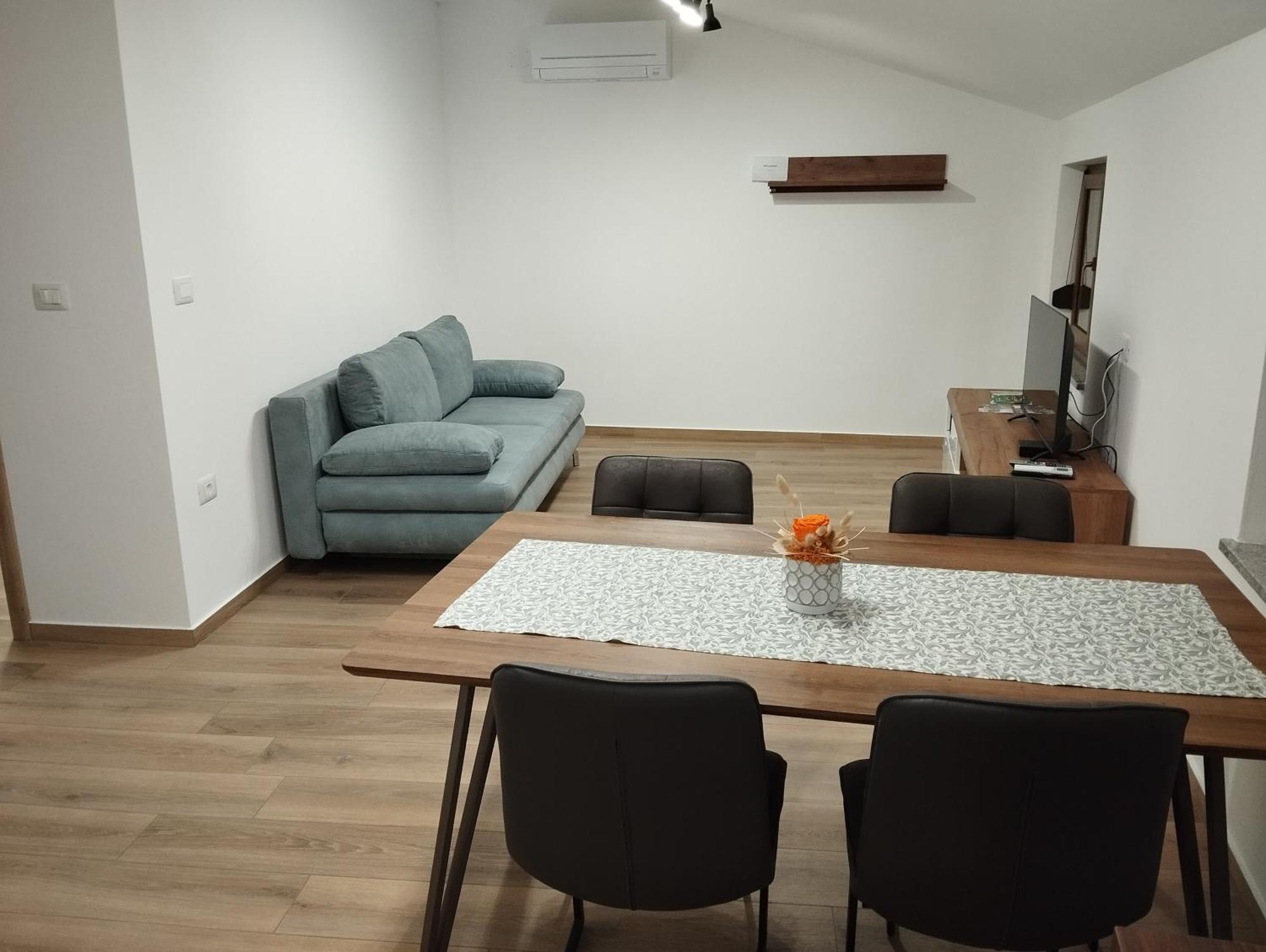 Apartmaji Tanto Malovse Crnice 外观 照片